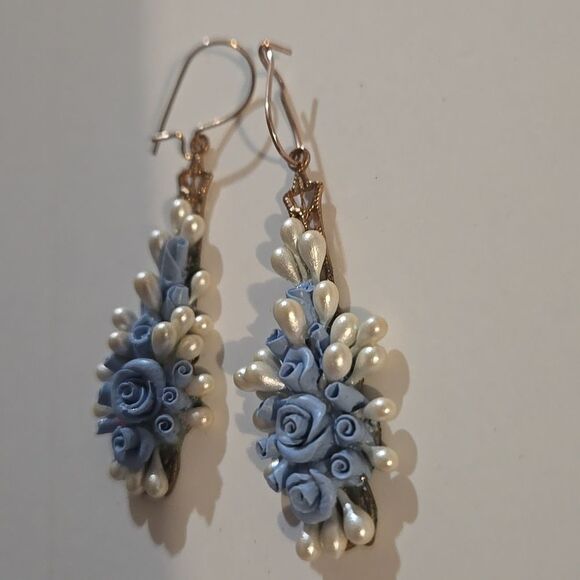 Vintage Handmade Roses earrings - Picture 2 of 6